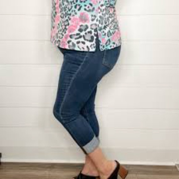 Judy Blue Skinny Fit  Dark Wash Capri Jeans Size 24W - Picture 2 of 9